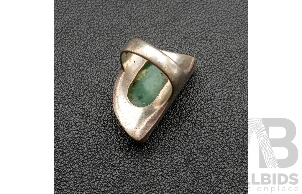 Vintage Sterling Silver Mexican Jade Half Moon Cabochon Ring, Size N, 20.10 Grams