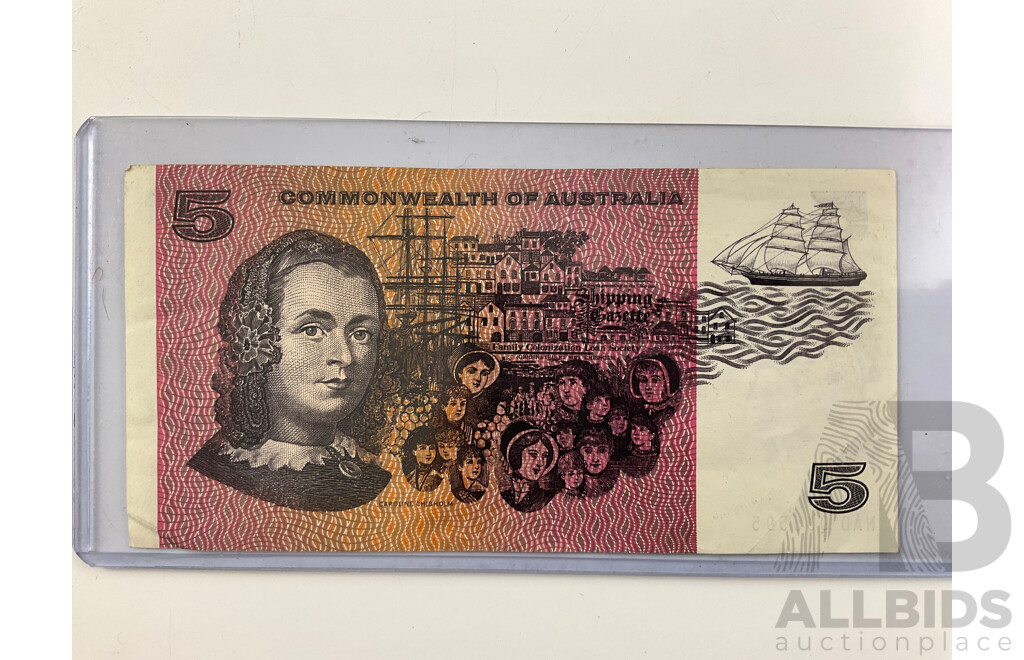 Australian 1967 Five Dollar Note Coombs/Randall R202
