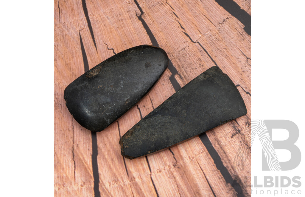 Neolithic Green Slate Axe & Adze Heads in Collection Case, Waskuk Hills, Upper Sepik River, Papua New Guinea