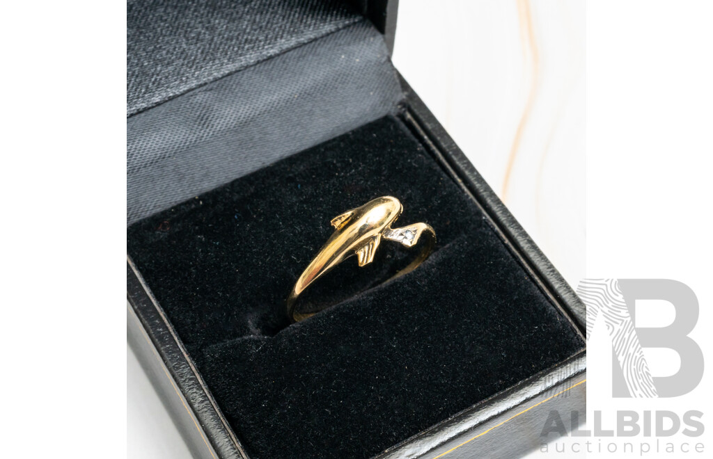 9ct Diamond Set Dolphin Ring, TDW 0.01CT, Size P, 1.39 Grams
