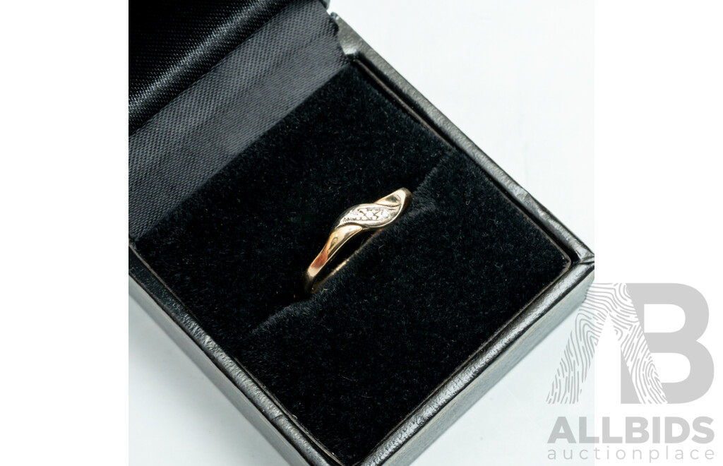 9ct Diamond Set Dress Ring, TDW 0.03ct, Size N, 1.48 Grams