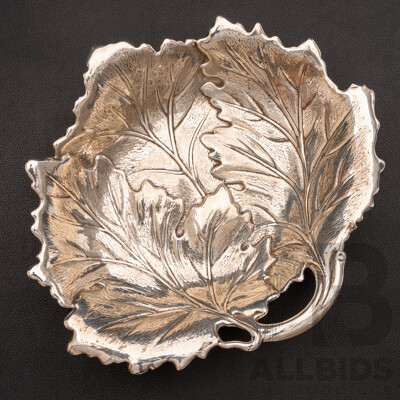Vintage 'International Sterling B127' Silver Trinket Bowl with with Grape Leaves, 21cm, 218.0 Grams