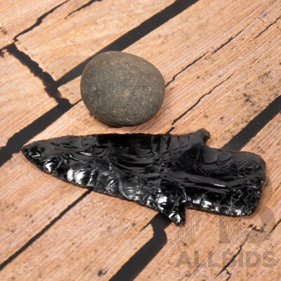 Ancient Obsidian Atlatl Point Toltec Culture, Teotihuacan Area, Mexico Along with Aztec Hammer Stone, Both in Collectors Cases