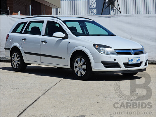 9/2006 Holden Astra CD AH MY06 4d Wagon White 1.8L