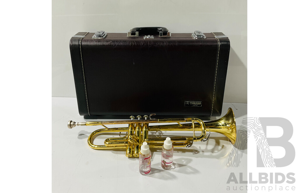 Yamaha Trumpet with Hard Carry Case