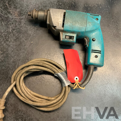 MAKITA 5900B Circular Saw & Screw Gun - Lot of 2