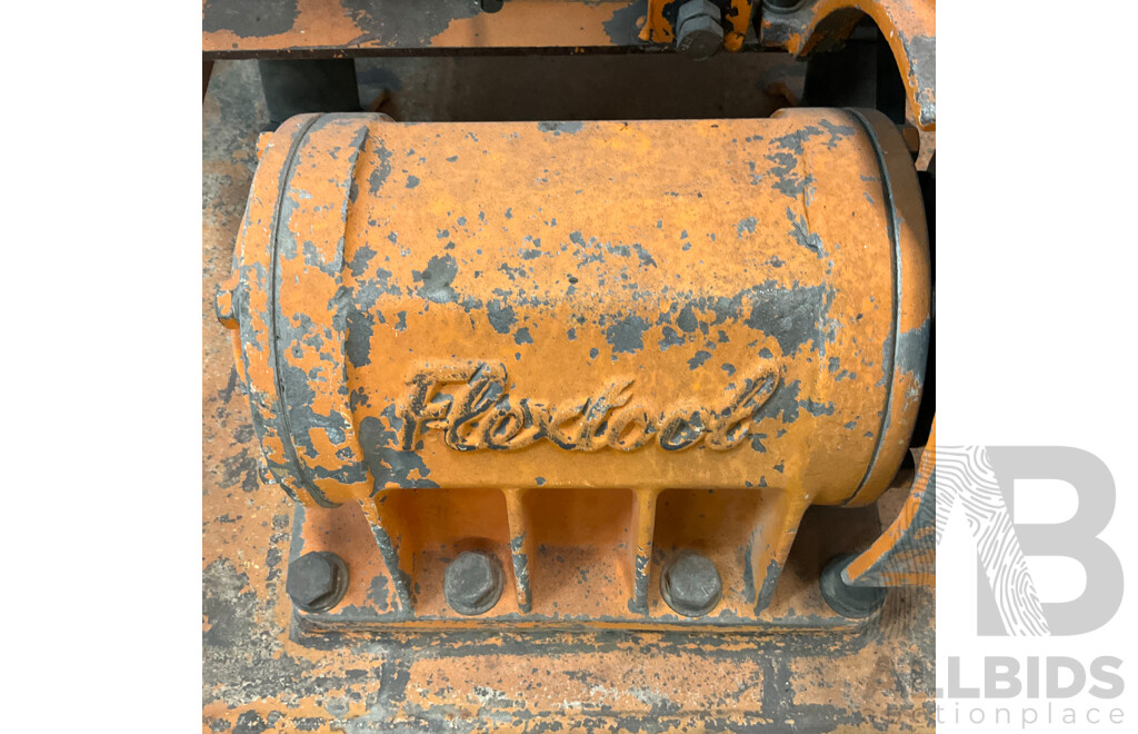 FLEXTOOL P.C. 50 Plate Compactors