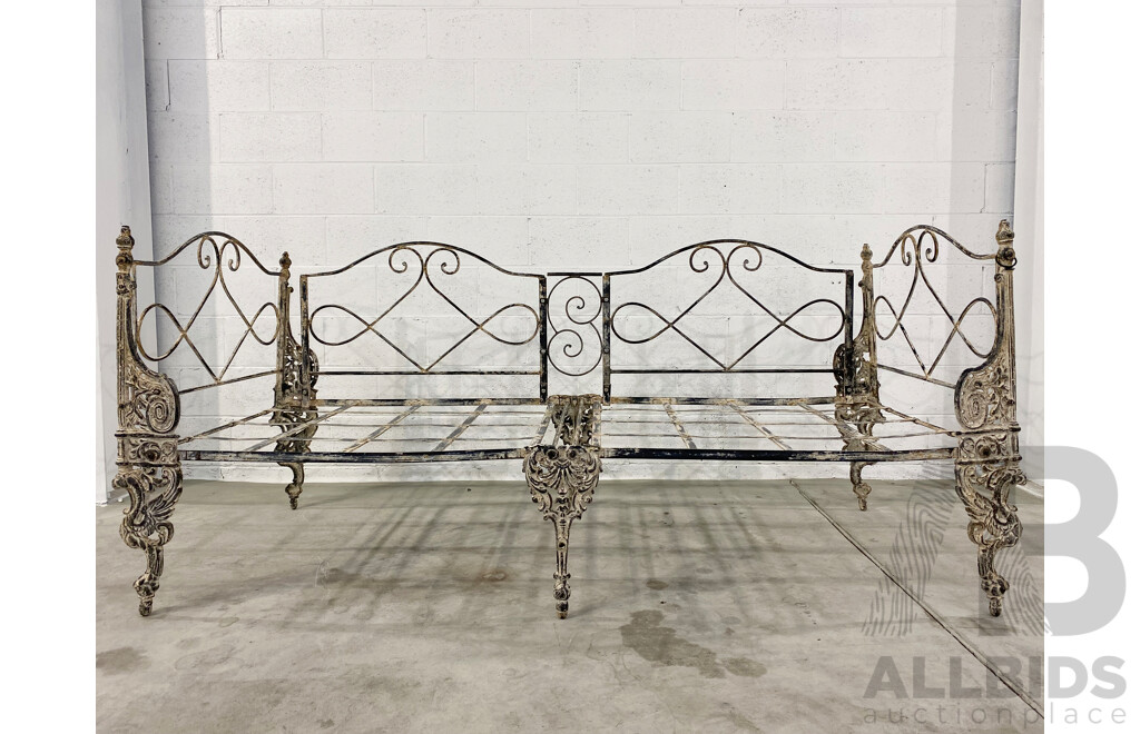 French Style Distressed Cast Iron Daybed Frame