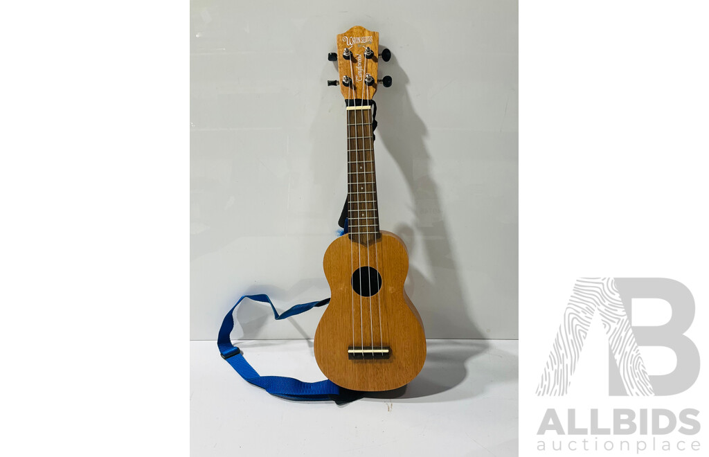 Tanglewood Union Series Ukulele with Soft Case