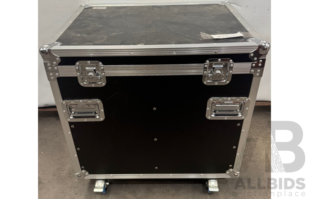 Mixed Pro Lighting Equipment in Top Load Roadcase