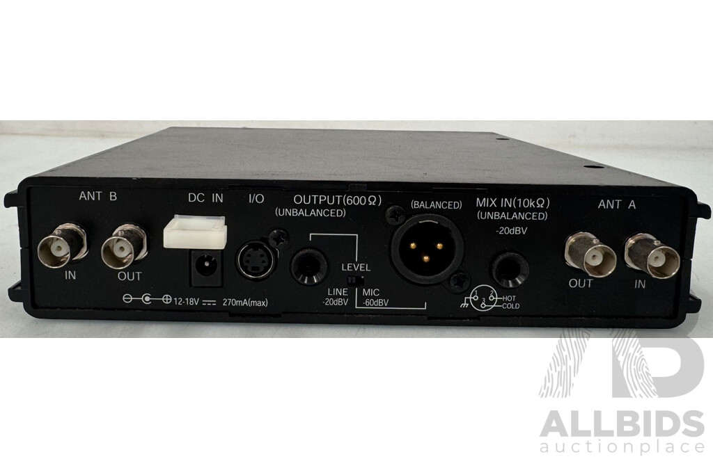 TOA UHF True Diversity Wireless Receiver
