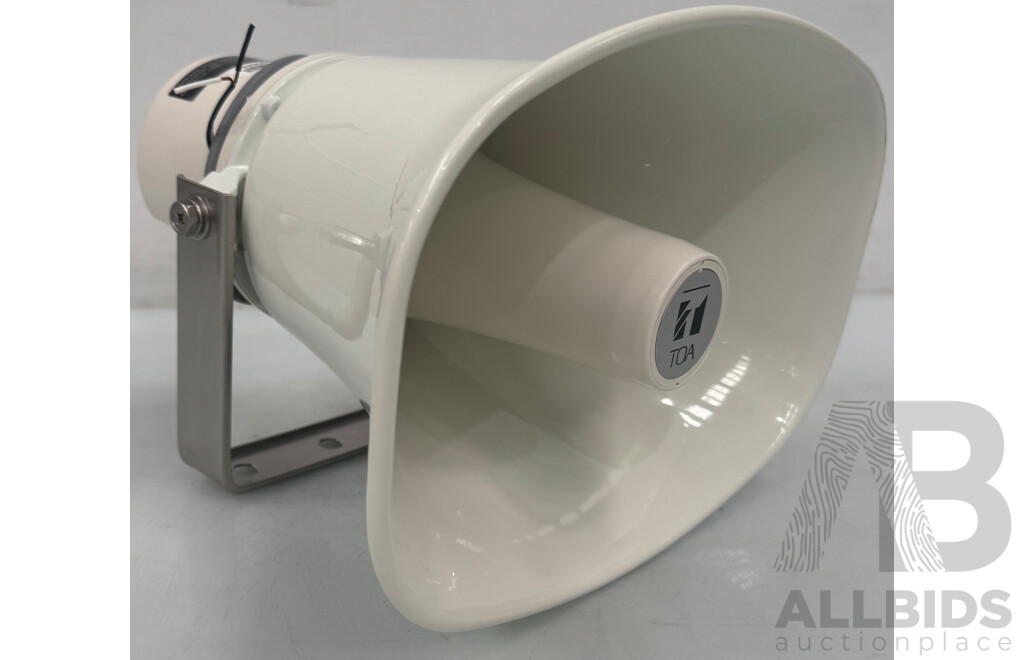 TOA 30W White Horn Speaker