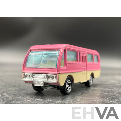 TOMICA Black Box Retired No. 46 MAZDA Light Bus Diecast Car 1/88 - Made in Japan
