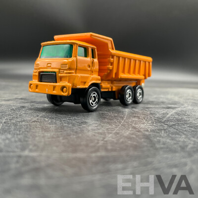 TOMICA Black Box Retired No.73 ISUZU Off Road Dump Diecast Car 1/111 - Made in Japan
