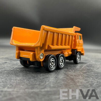 TOMICA Black Box Retired No.73 ISUZU Off Road Dump Diecast Car 1/111 - Made in Japan