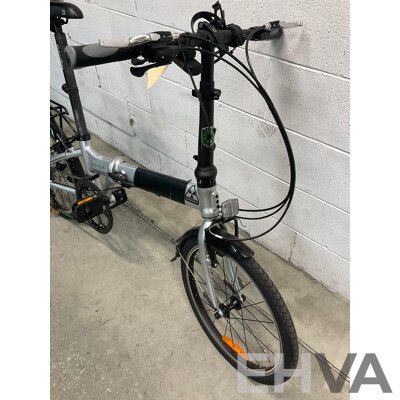 Dahon Mariner D8 Folding Bike Silver (26cm Frame)