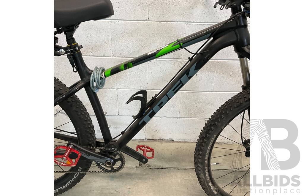 Trek Roscoe 7 Mountain Bike (50cm Frame)