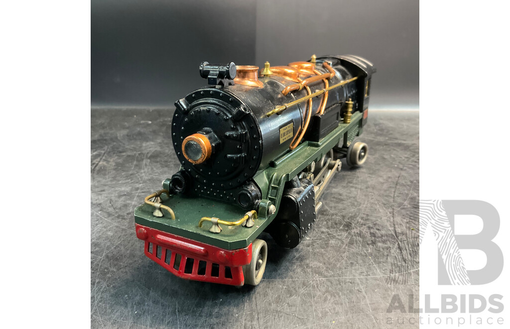 LIONEL No-260-E for ''O'' Gauge Track Train Engine