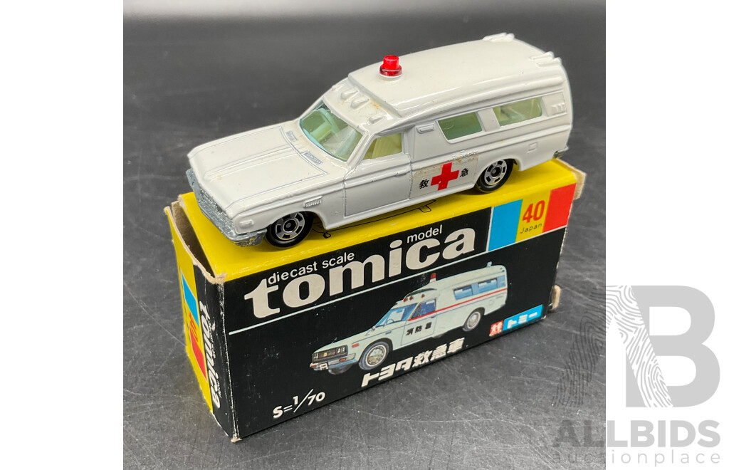 TOMICA Black Box Retired No. 40 Toyota Ambulance Diecast Car 1/70 - Made in Japan