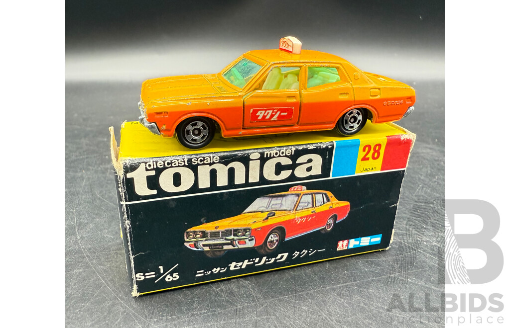 TOMICA Black Box Retired No. 28 NISSAN Cedric TAXI  Diecast Car 1/65- Made in Japan