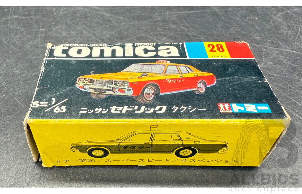 TOMICA Black Box Retired No. 28 NISSAN Cedric TAXI  Diecast Car 1/65- Made in Japan