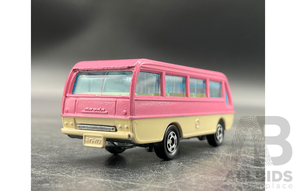 TOMICA Black Box Retired No. 46 MAZDA Light Bus Diecast Car 1/88 - Made in Japan