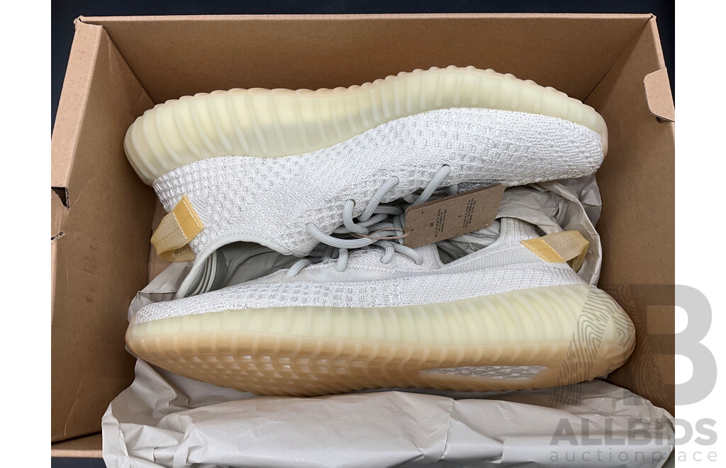 Yeezy Boost 350 V2 Light Shoes - Size 11