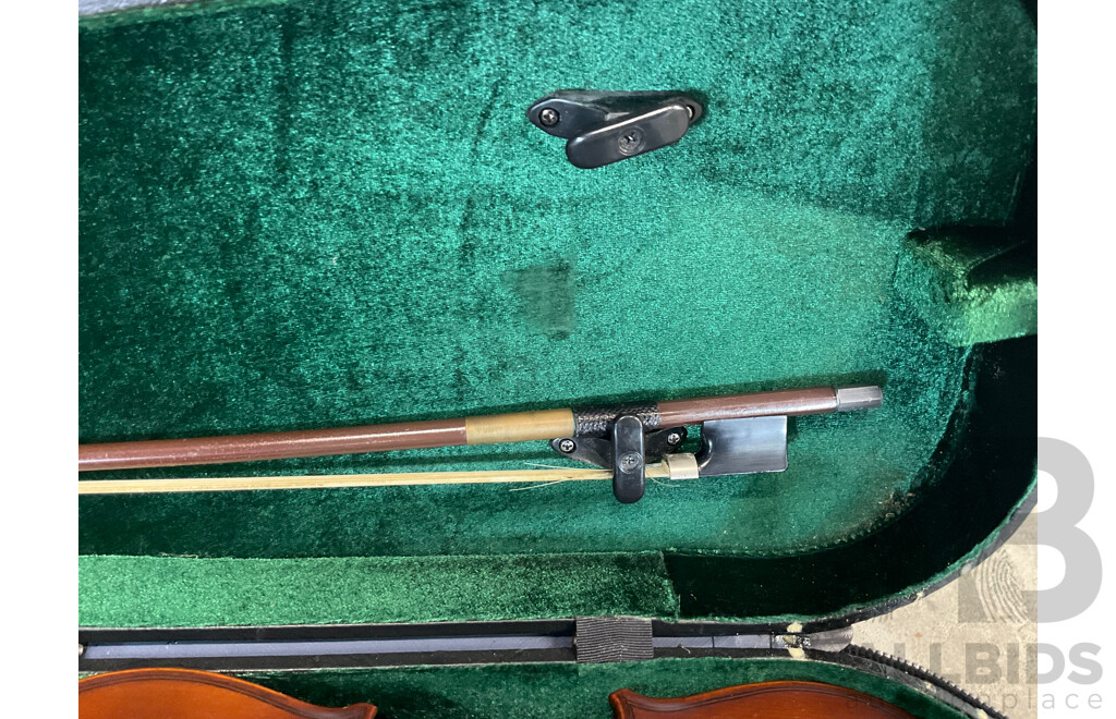 VIolin in Blue Case