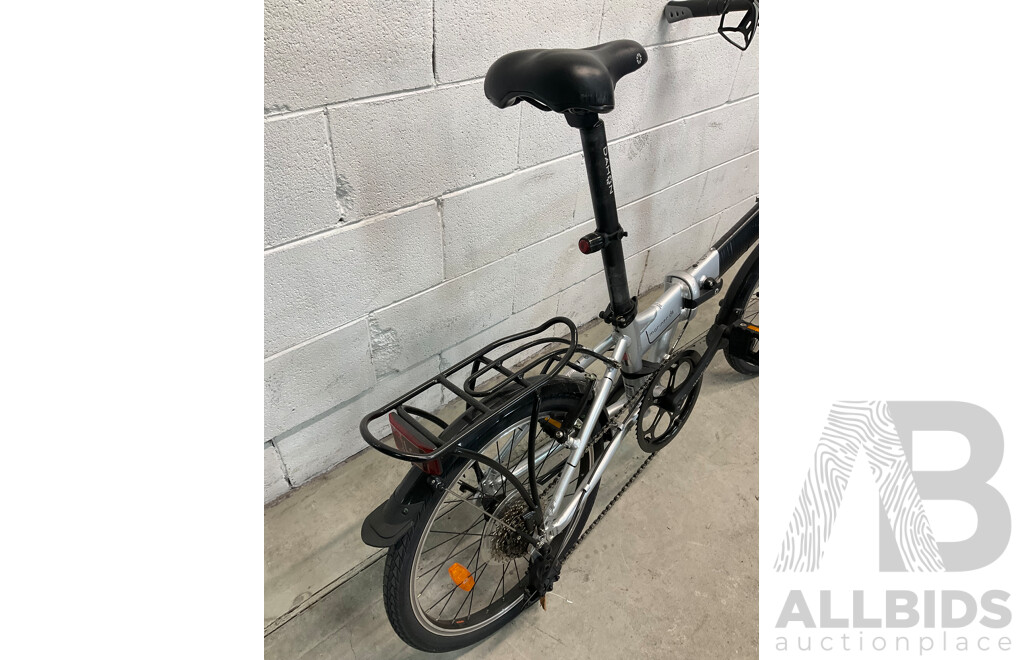 Dahon Mariner D8 Folding Bike Silver (26cm Frame)