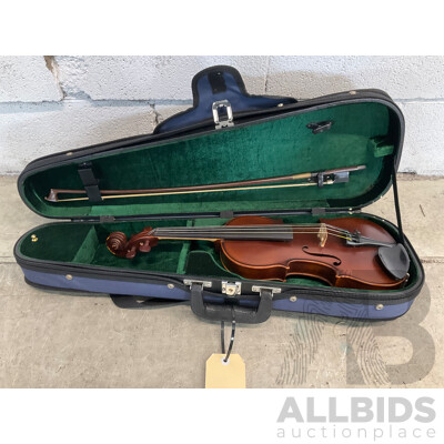 VIolin in Blue Case