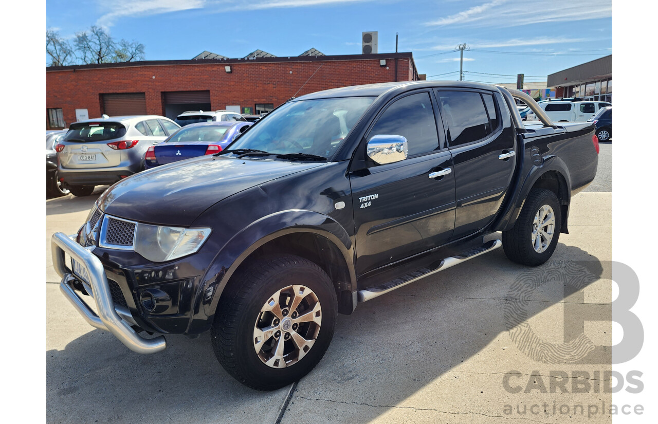 6/2012 Mitsubishi Triton Glx-R (4x4) MN MY12 Double Cab Utility Black 2.5L