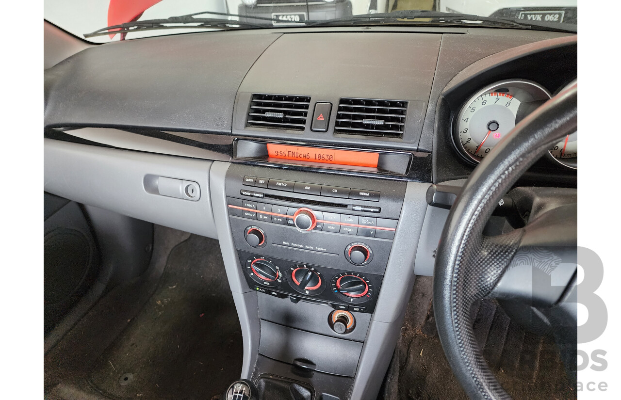 8/2006 Mazda Mazda3 NEO BK 4d Sedan Red 2.0L