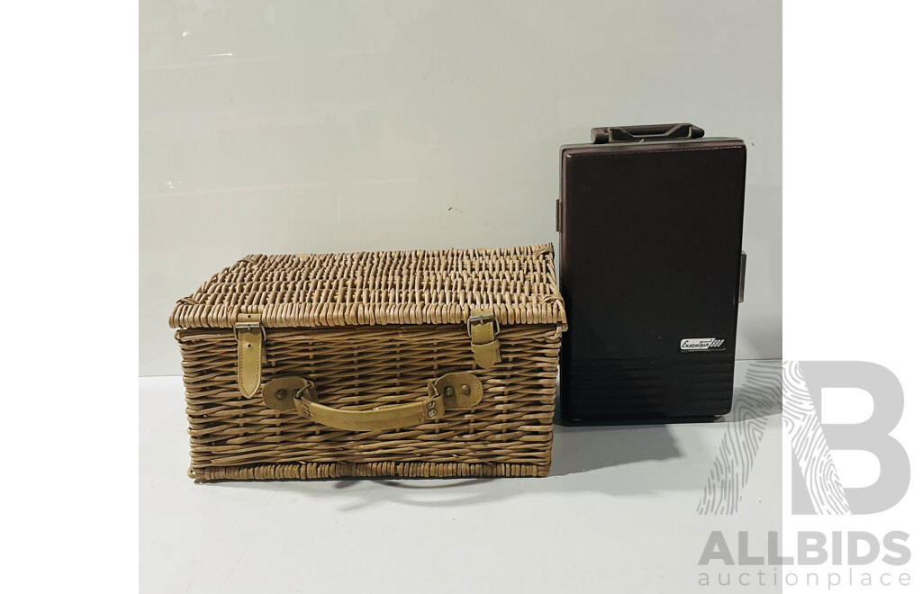 Retro Picnic Set in Woven Cane Basket Along with Retro Original Trav L Bar