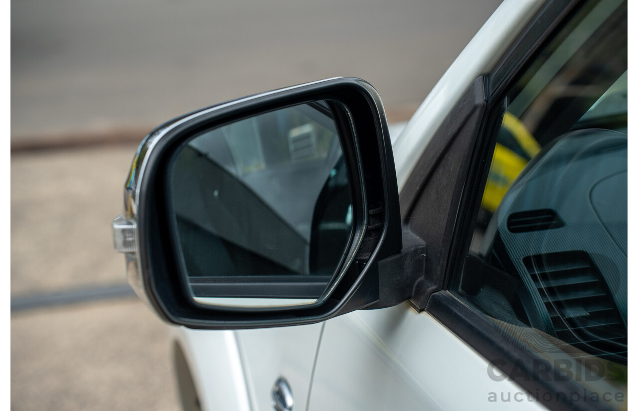 2/2015 Mitsubishi Triton GLX-R (4x4) MN MY15 Double Cab Utility White Turbo Diesel 2.5L