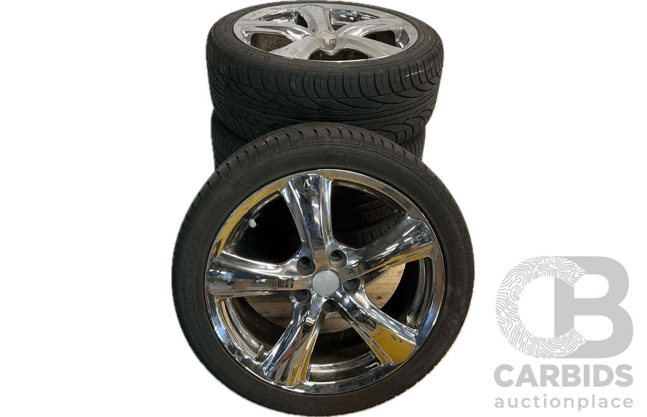 Rims with 245/40ZR18 Tyres X4