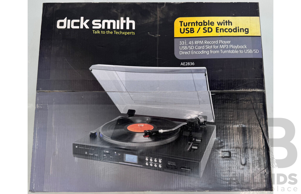 Dick Smith USB Encoding Turntable with USB/SD Input