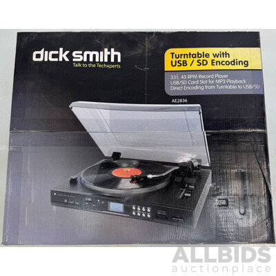 Dick Smith USB Encoding Turntable with USB/SD Input