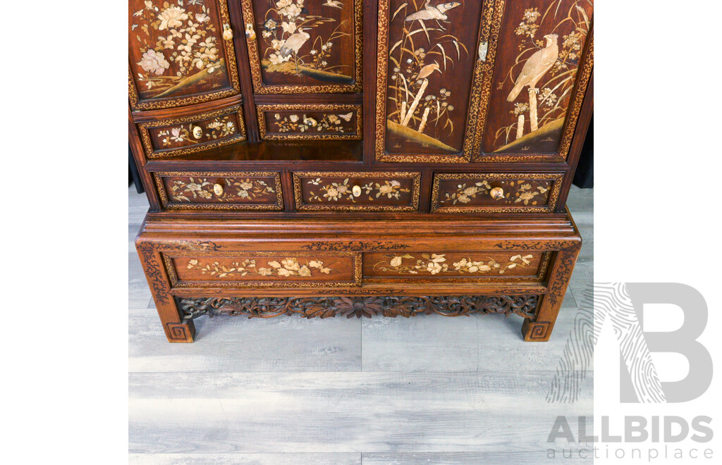 Vintage Japanese Shodona Style Fitted Cabinet, Circa 1950s