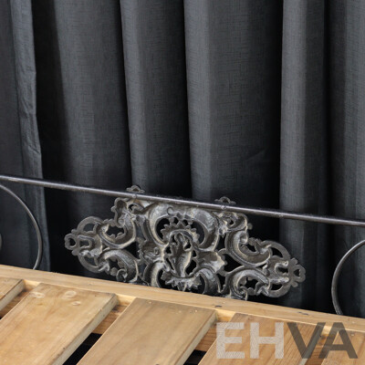 Vintage Cast Iron French Style Day Bed