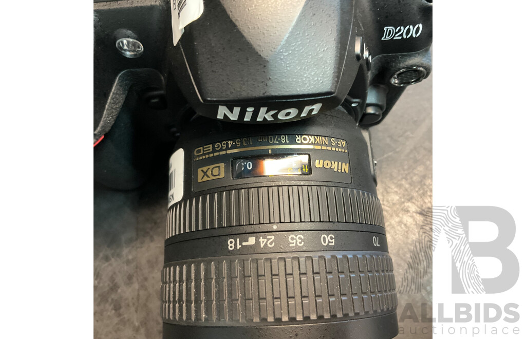 NIKON D200 with 18-70mm & 60mm F2.8 Lens & Metz Mecablitz 45 CL-4 Handle Mount Flash in LoweProBags