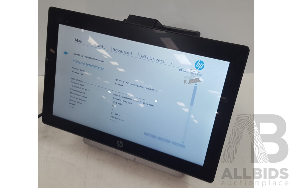 HP (9015) RP9 G1 Intel Core i5 (6500) 3.20GHz-3.60GHz 4-Core CPU 15.6-Inch Touchscreen AIO Retail System