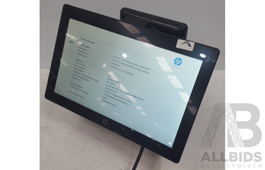 HP (9015) RP9 G1 Intel Core i5 (6500) 3.20GHz-3.60GHz 4-Core CPU 15.6-Inch Touchscreen AIO Retail System