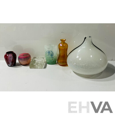 Collection Art Glass Including Boda Vase, Vintage Orange Art Deco Example with Pearlescent Finish and More