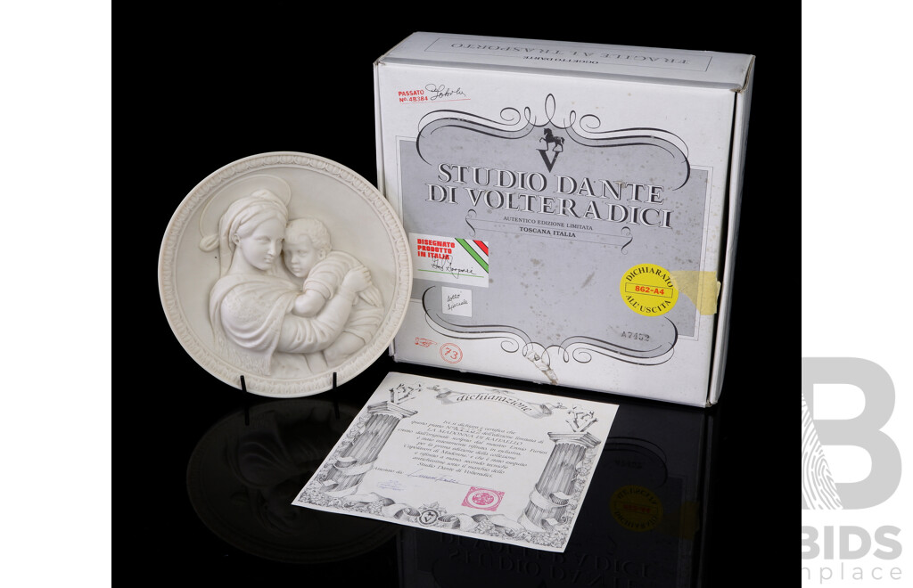 Limited Edition Carrara Marble Raphael's Madonna Display Plate by Ennio Furiesi for Studio Dante Di Volteradici in Original Packaging