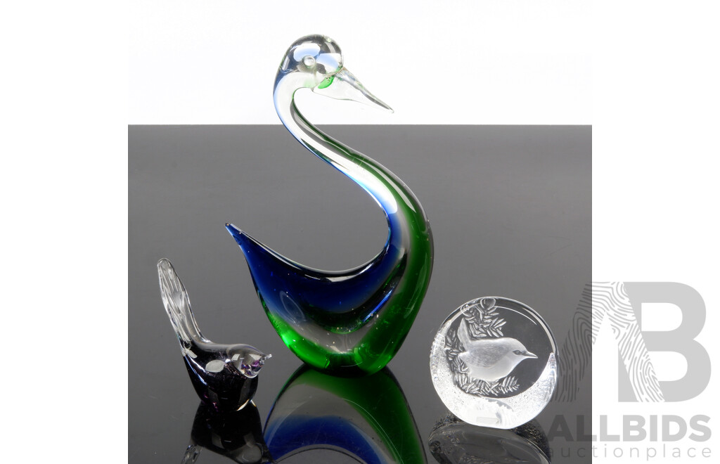 Three Pieces Art Glass Comprising Eamonn Vereker Bird, Mats Jonasson Crystal Bird and Murano Sommerso Swan Figure