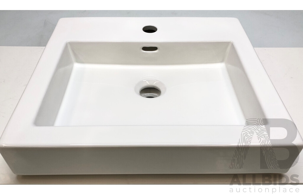 Forme Blade 900mm Wall Hung Vanity(White) with Artificial Stone Top(Victoria Grey) and White Basin - Brand New - ORP $1100.00