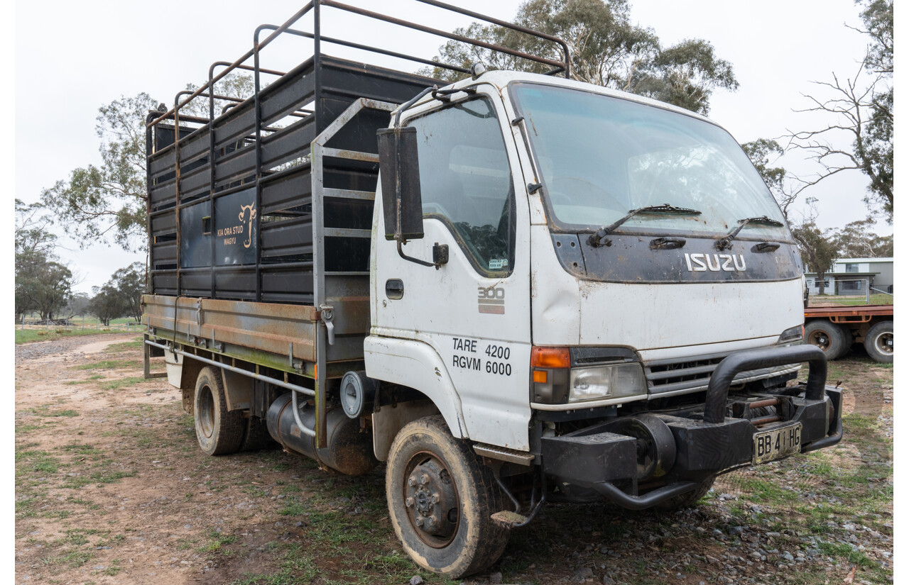 09/2003 Isuzu NPS300 (4x4) 2d Cab Chassis Turbo Diesel 4.8L