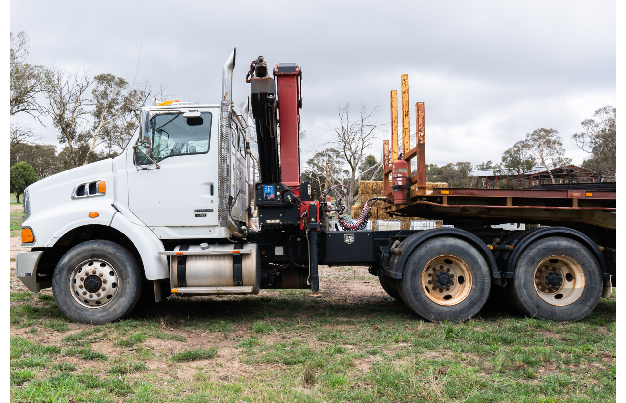 10/2009 Sterling HX9500 L-Series 6x4 with HMF 5300 Hiab 2d Cab Chassis Prime Mover Turbo Diesel 15.2L