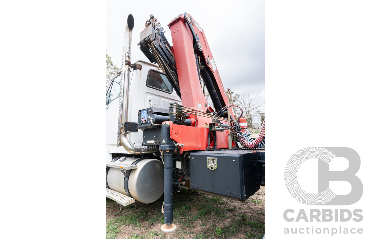 10/2009 Sterling HX9500 L-Series 6x4 with HMF 5300 Hiab 2d Cab Chassis Prime Mover Turbo Diesel 15.2L