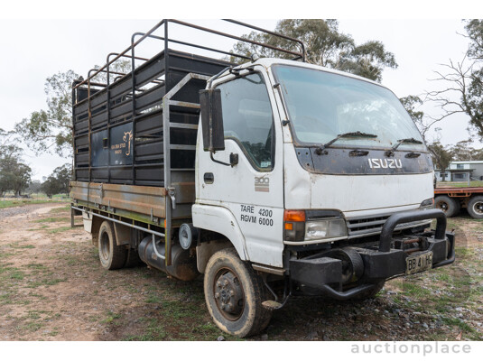 09/2003 Isuzu NPS300 (4x4) 2d Cab Chassis Turbo Diesel 4.8L